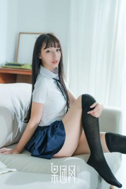 27岁女生学前端开发晚吗